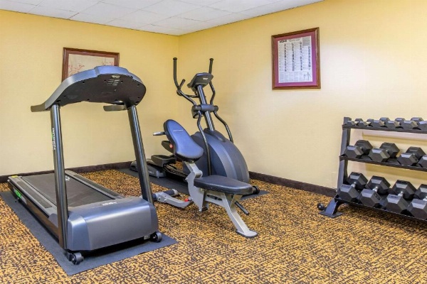 Quality Inn & Suites Montgomery East Carmichael Rd image 12