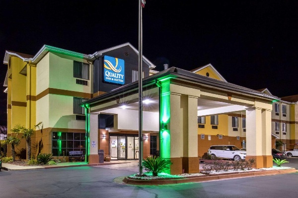 Quality Inn & Suites Montgomery East Carmichael Rd image 2