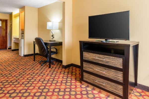 Quality Inn & Suites Montgomery East Carmichael Rd image 26